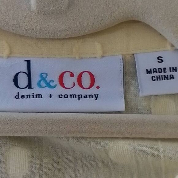 𝅺D & co. top - Picture 2 of 7